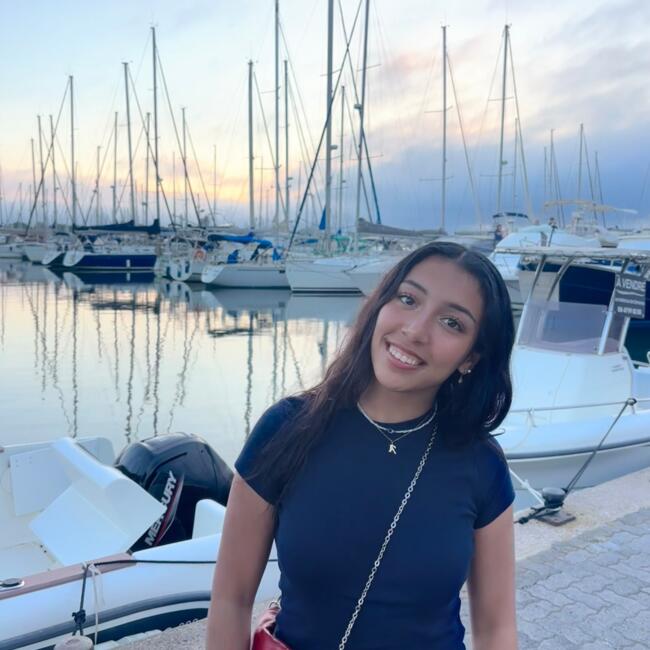 Babysitter in Ixelles/Elsene: Ayah