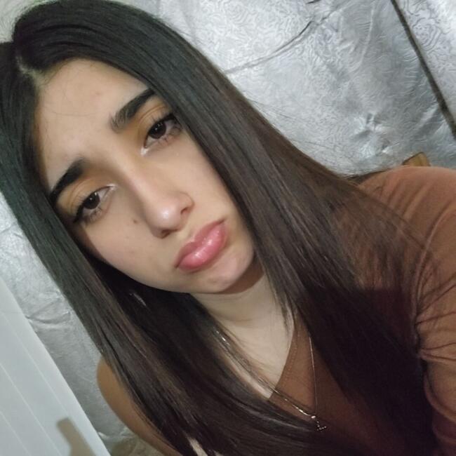 Babysitter in Monte Grande: Mia