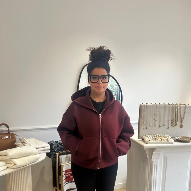 Babysitter in Paris: Jihane