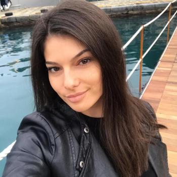 Babysitter Genova: Esma