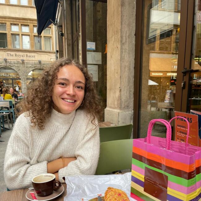 Babysitter in Sheung Wan: Laurine