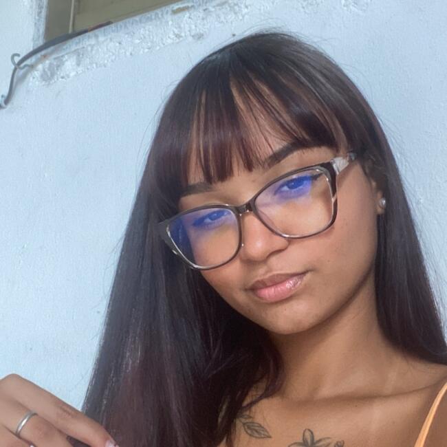 Babá em Goiânia: Geovana