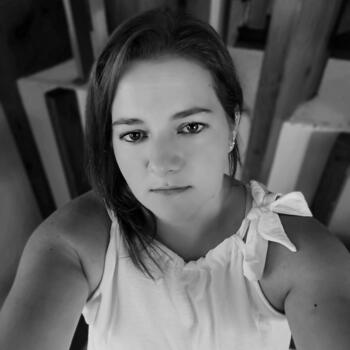 Nanny munka Dióskál területén: bébiszitter munka Angéla