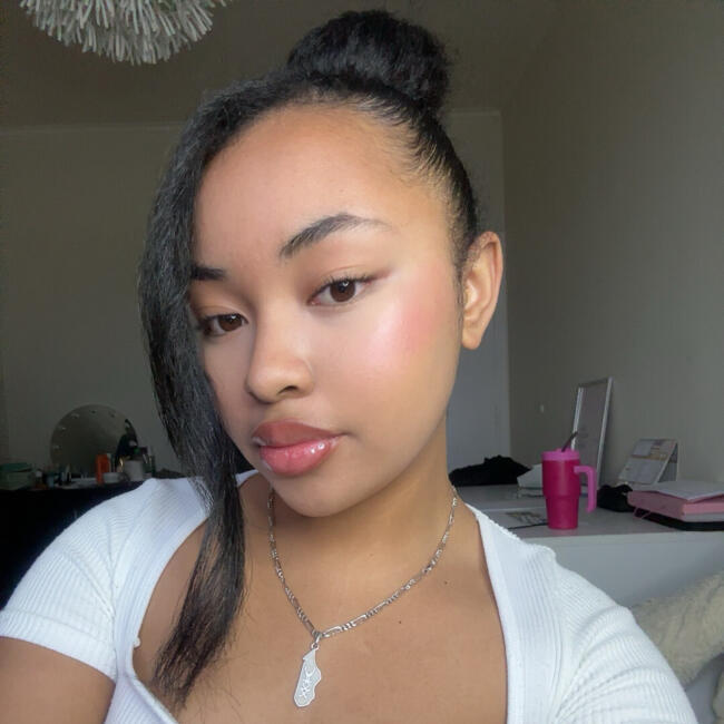 Babysitter in Woluwe-Saint-Pierre/Sint-Pieters-Woluwe: Deborah