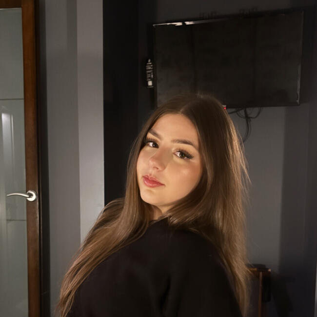 Babysitter in Laval: Émilie