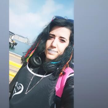 İzmir bölgesinde bebek bakıcılığı işi: Bebek bakıcısı iş ilanı Sıla