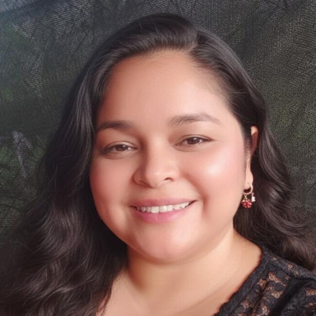 Babysitter in Panama City: Lina