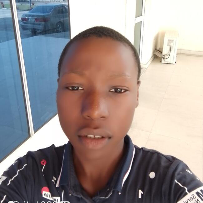 Babysitter em Vila Nova de Gaia: Stephen