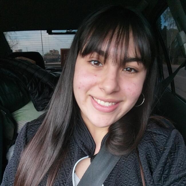 Babysitter in Pilar: Daiana