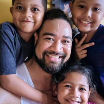 Babysitting job in Lower Hutt: babysitting job Paefou