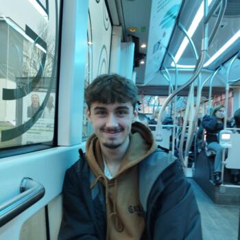 Babysitter in Sauveterre-de-Béarn: Milo