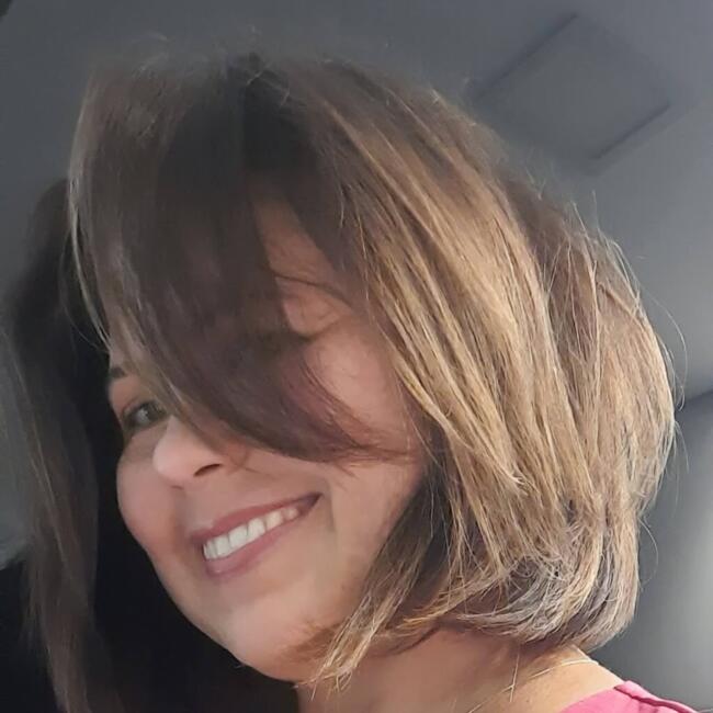 Babysitter in Contagem: Luciana