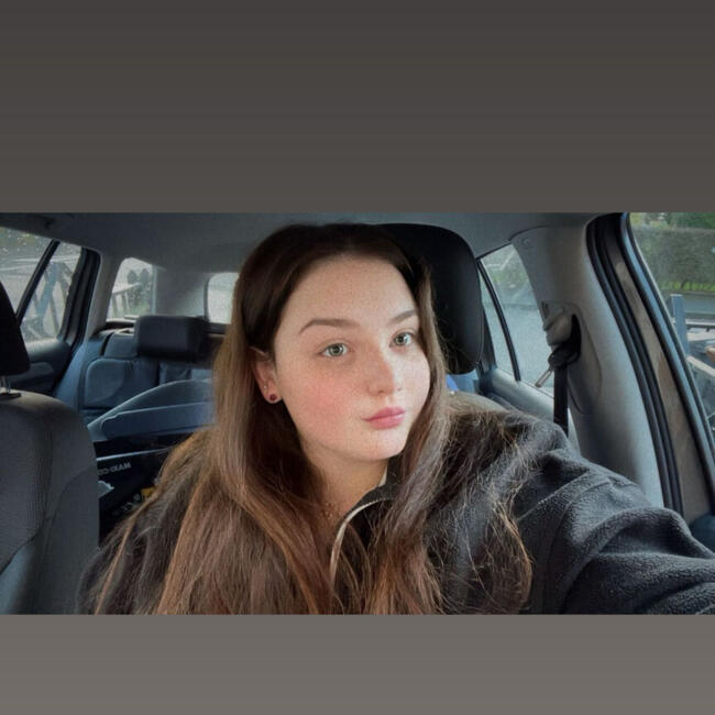 Babysitter in Manchester: Athena