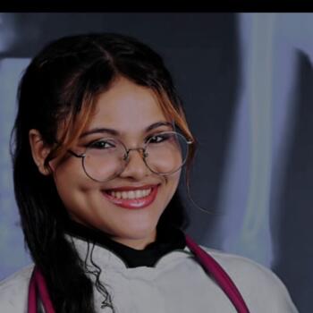 Babysitter in Maceió: Ana