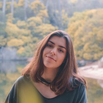 Babysitter em Estoril: Mariana