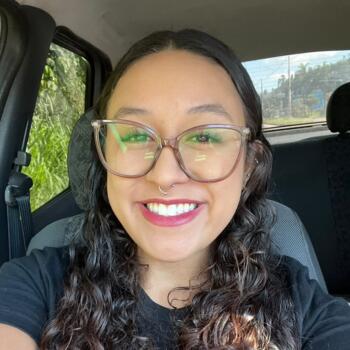 Babysitter Viçosa: Leticia