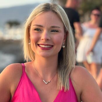 Babysitter in Saint-Nicolas (Wallonie): Lauralee