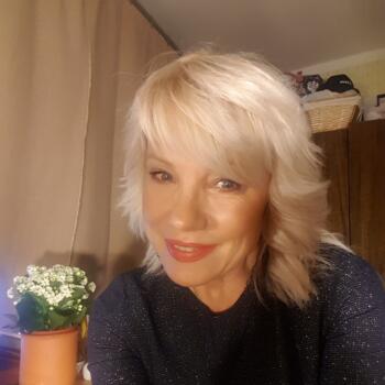 Babysitter in Riga: Inga