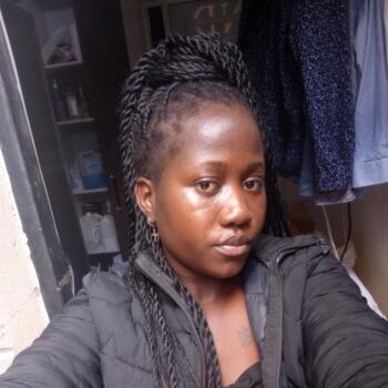 Nanny in Nairobi: Dorine