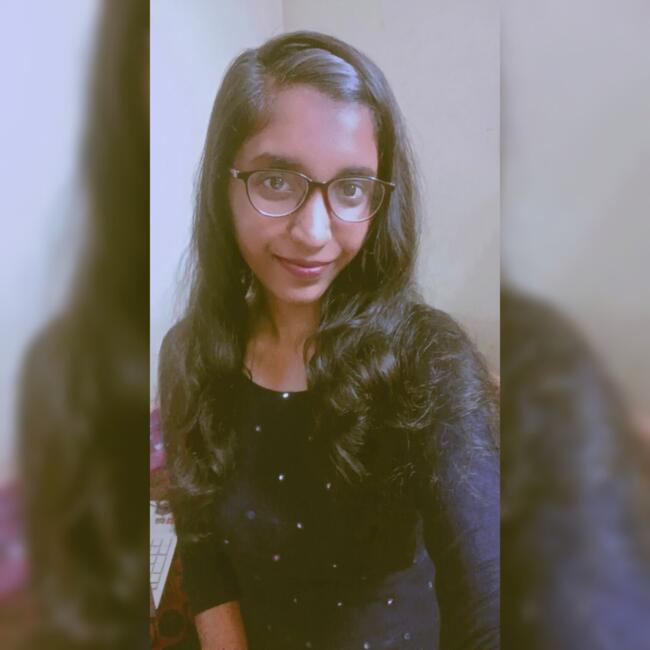 हैदराबाद में बेबीसिटर: Nissy