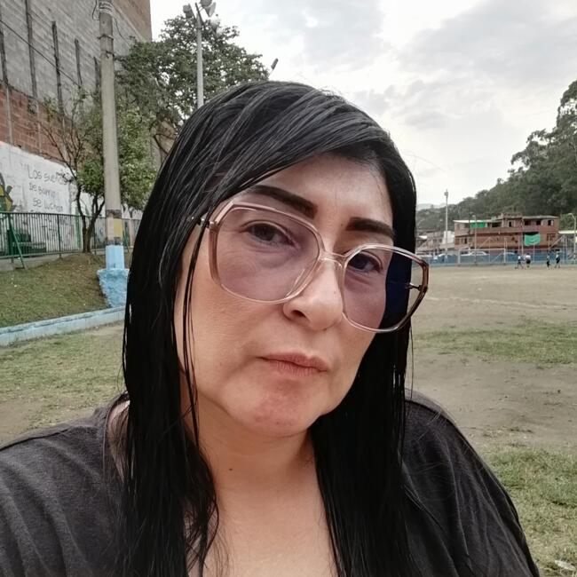 Babysitter στην περιοχή Ιταγουί: Astrid maryory