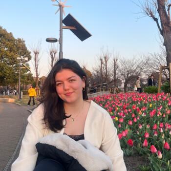 Babysitter in Tokyo: Sophia