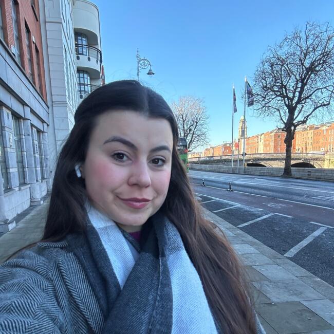 Babysitter in Blackrock: Leticia