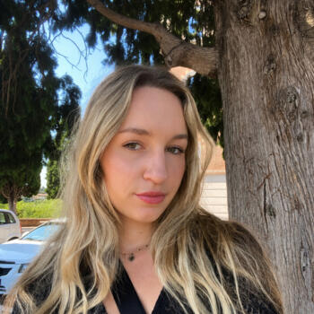 Babysitter Sidcup: Valerija