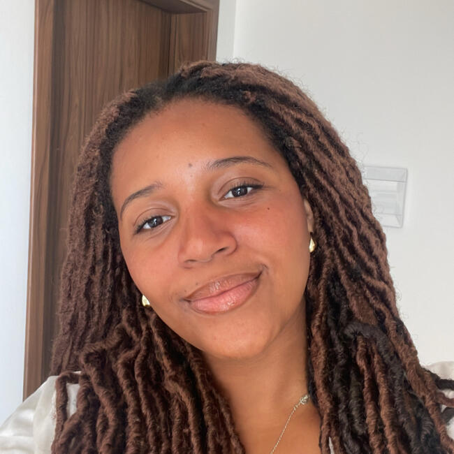 Babysitter in São Torcato: Vânia