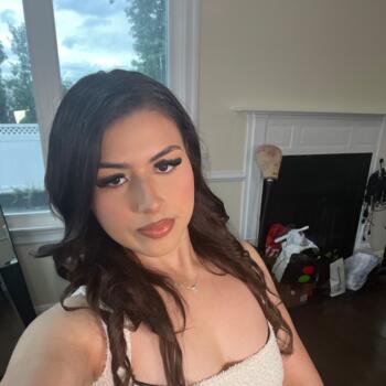 Nanny in North Bergen: Jaelyn