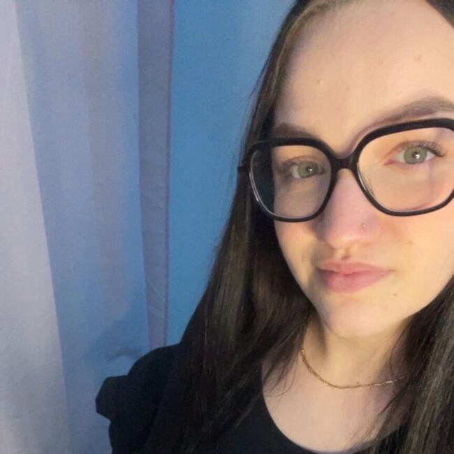 Babysitter in Pomponne: Cassandra