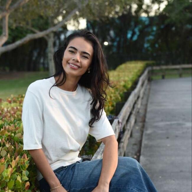 Babysitter in Miami: Carolina