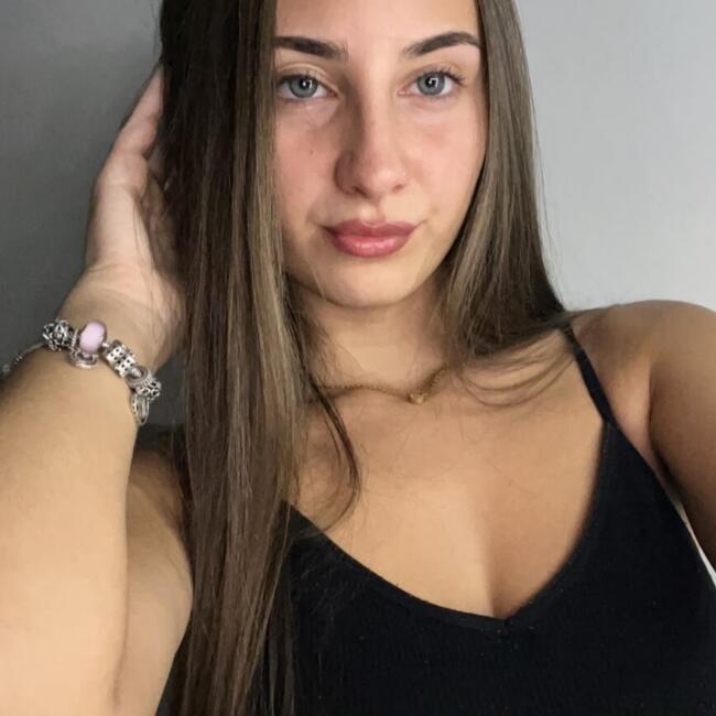 Babysitter in La Línea de la Concepción: Lucía Inmaculada