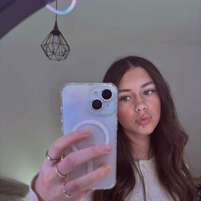 Babysitter in Cestas: Ambre