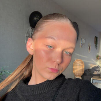 Bébiszitter Wambrechies területén: Sarha