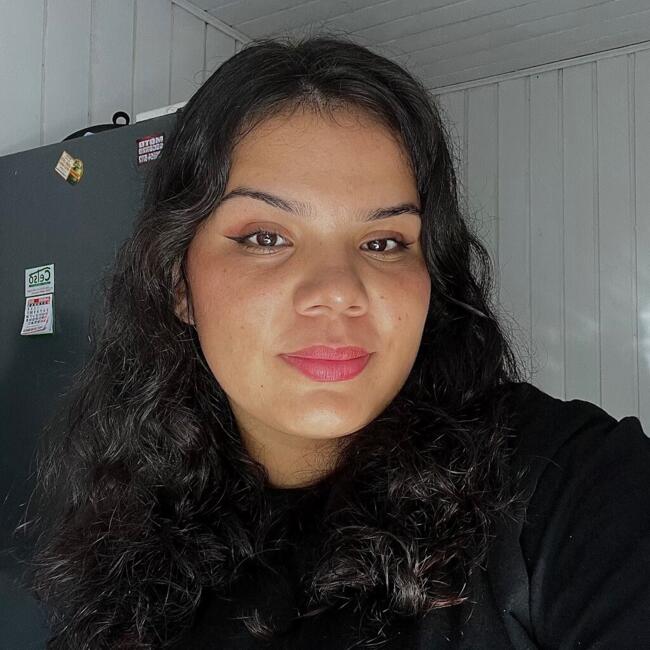 Emprego de babá em Palhoça: Gaby