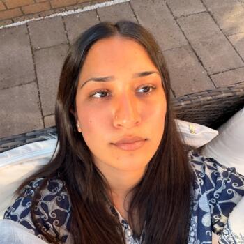 Babysitter in Luton: Uhdah