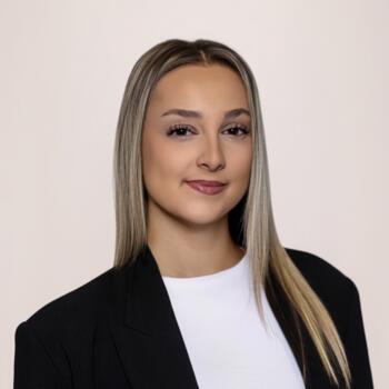 Babysitter in Walferdange: Alexia