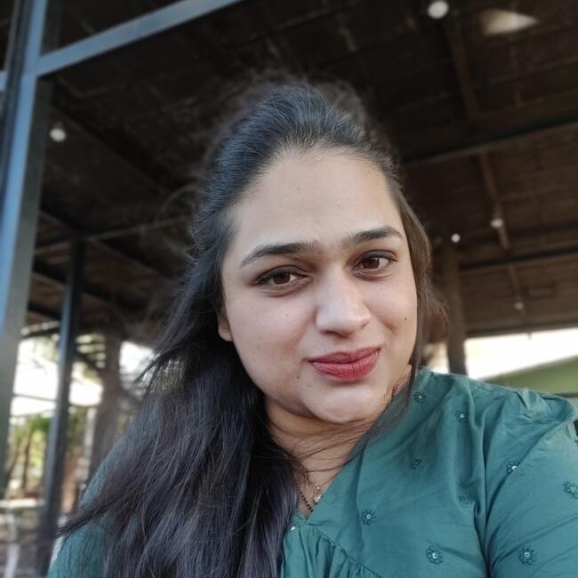 पुणे में बेबीसिटर: Pooja
