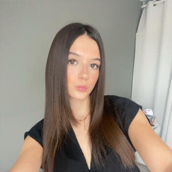 Babysitter Saint-Martin-le-Beau: Juliane