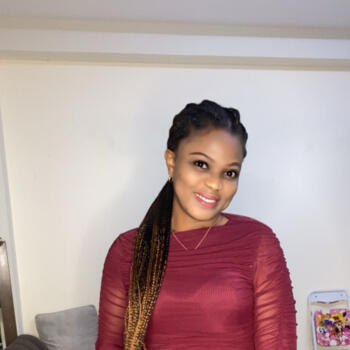 جليسة أطفال في الخور: Anita