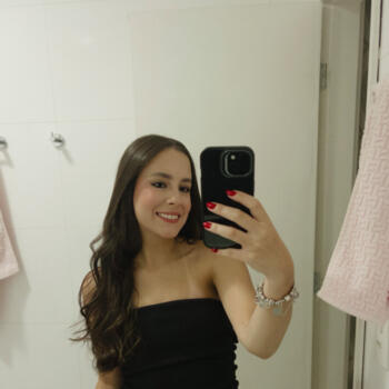 Babysitter in Maringá: Julia Zolin