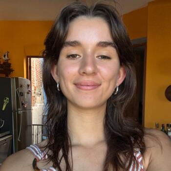 Baby-sitter in Kamloops: Christina