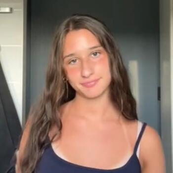 Babysitter in Grimbergen: Maeline