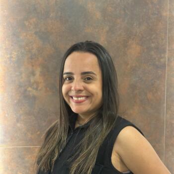 Babysitter Almirante Tamandaré: Laise Paes
