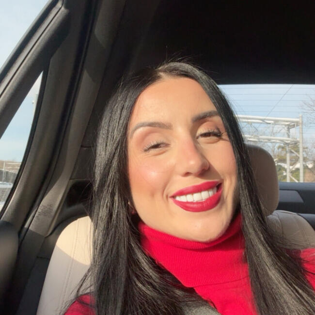 Babysitter in New York Mills: Laura