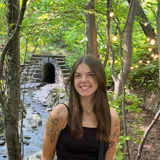 Baby-sitter in Winnipeg: Abby