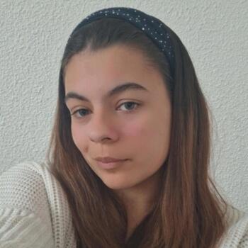 Babysitter in Niort: Iris