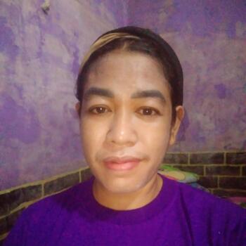 Babysitter in Bekasi: Kami