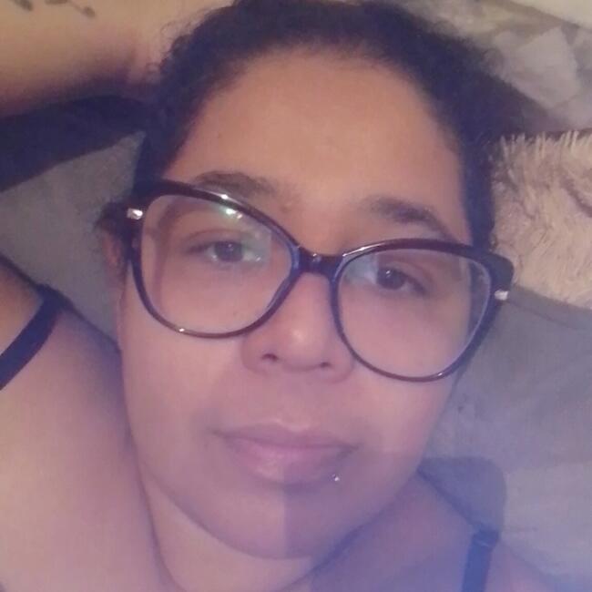 Babá em Londrina: Lara
